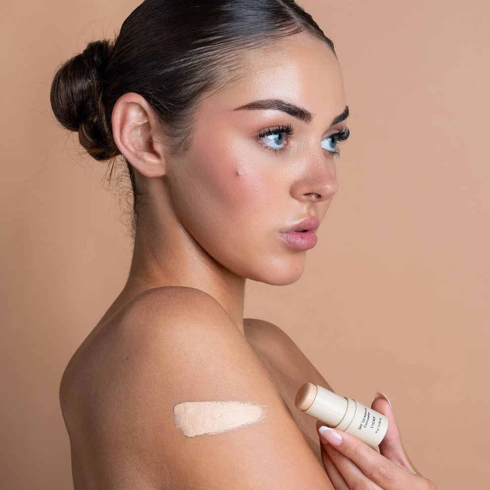 SPF 50 Natural Concealer: Light-Medium